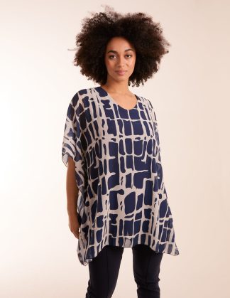 Double Layer V Print Top - ONE / NAVY