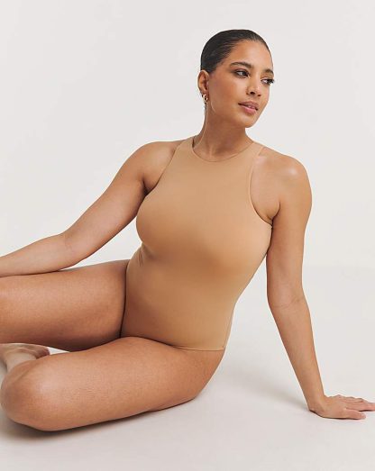 MAGISCULPT Smoothing Racer Bodysuit