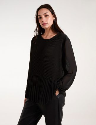 Pleated Chiffon Top - ONE / BLACK