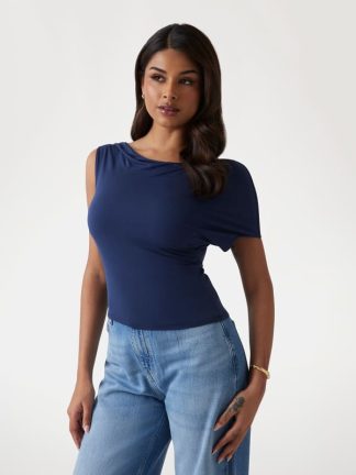 Guess Off-Shoulder Stretch Top