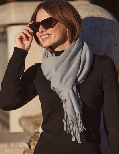 Sosandar Women's Woven Tassel Scarf - Grey, Grey