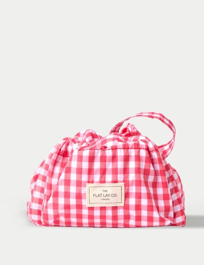 The Flat Lay Co. Women's Drawstring Flat Lay Makeup Bag - Red Gingham