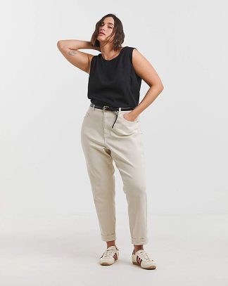 Off White Loose Mom Jeans
