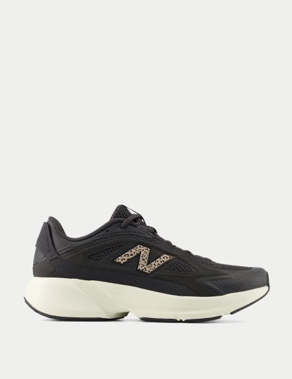 New Balance Women's Catlyst Sports Trainers - 6 - Black Mix, White,Black Mix